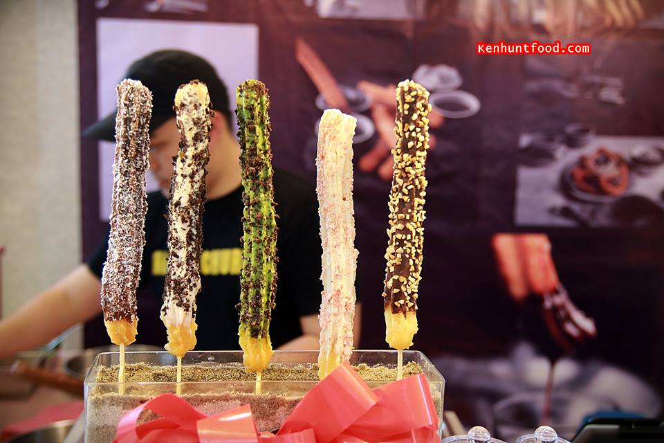 Kens Food Hunt Instagram-worthy churros.